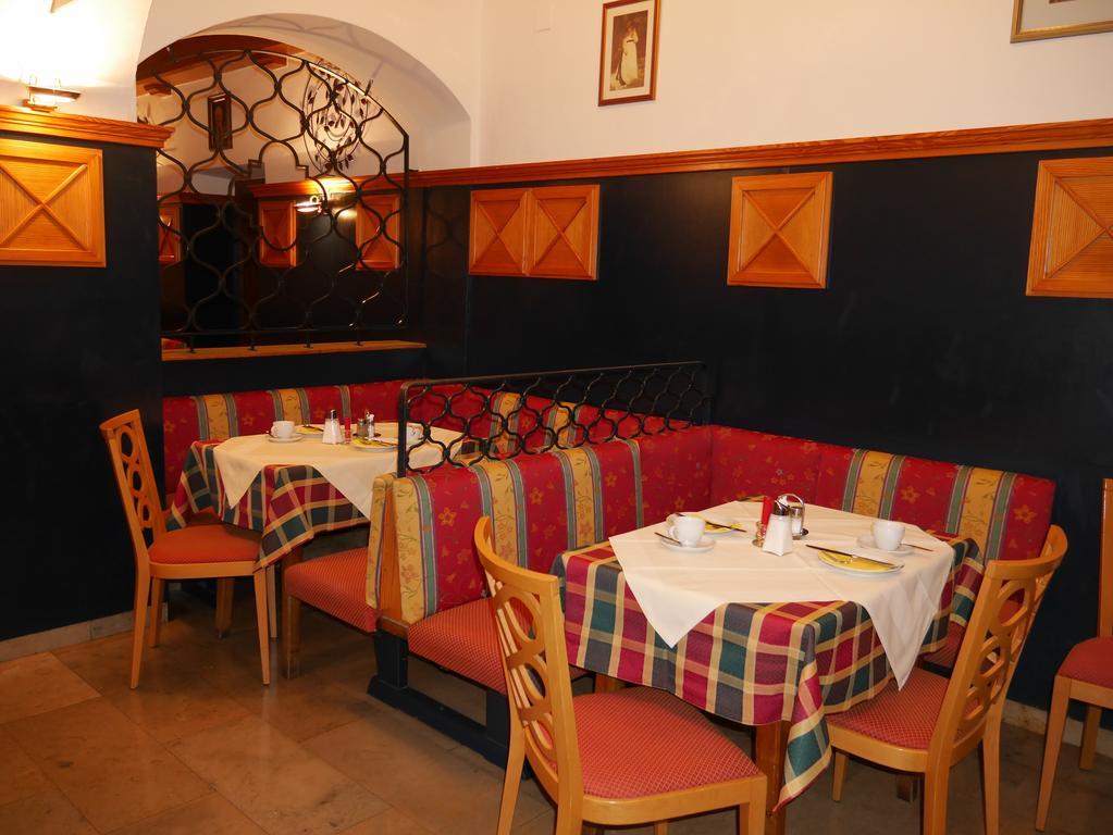 Hotel Garni Hoechschmied Lassnitzhoehe Екстериор снимка