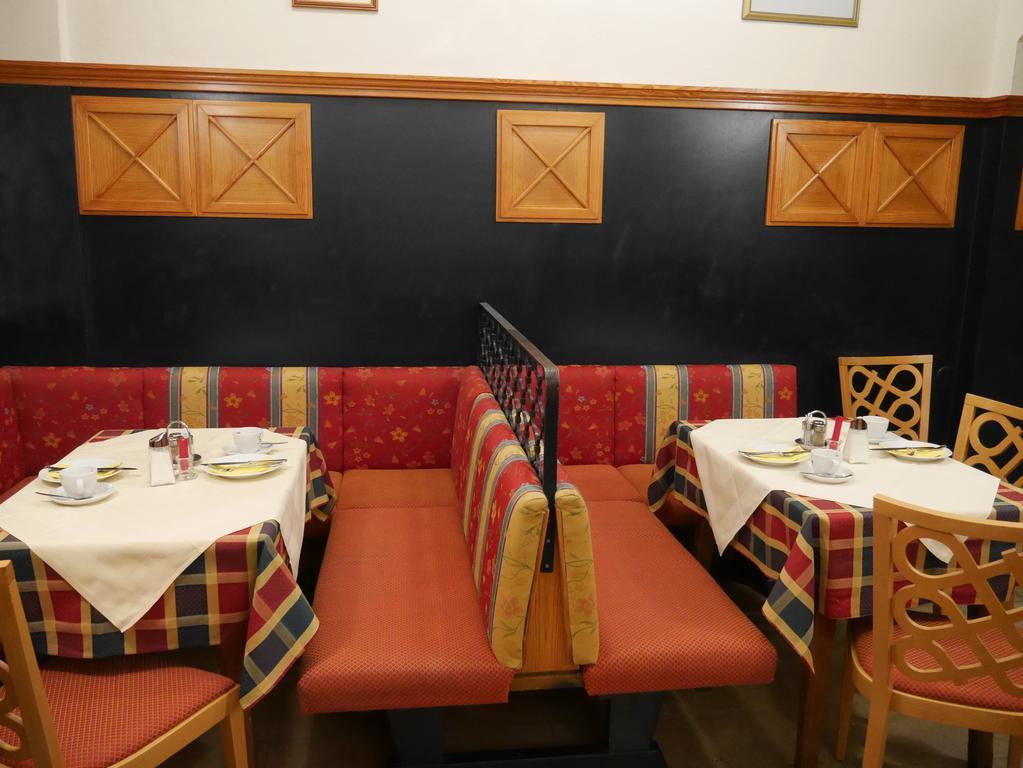Hotel Garni Hoechschmied Lassnitzhoehe Екстериор снимка