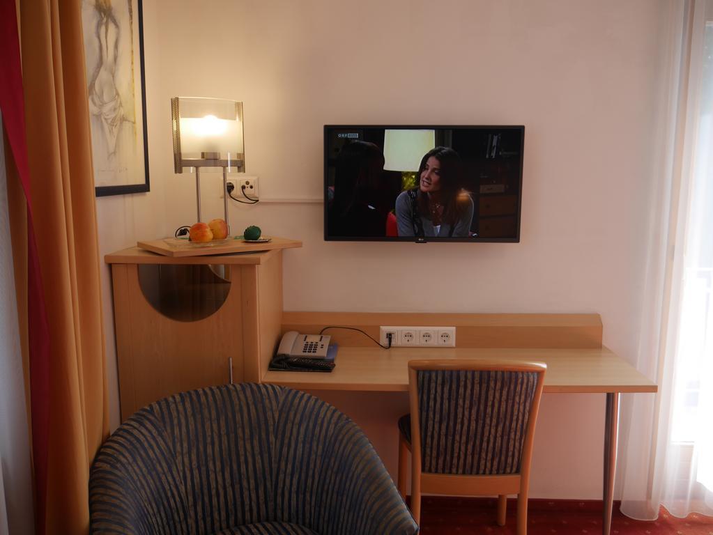 Hotel Garni Hoechschmied Lassnitzhoehe Екстериор снимка