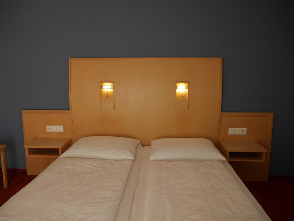 Hotel Garni Hoechschmied Lassnitzhoehe Екстериор снимка